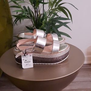 Shiny Silver Plateform sandal